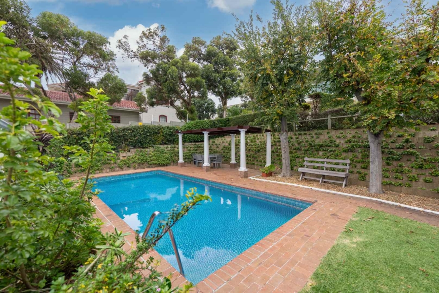 3 Bedroom Property for Sale in Vredehoek Western Cape